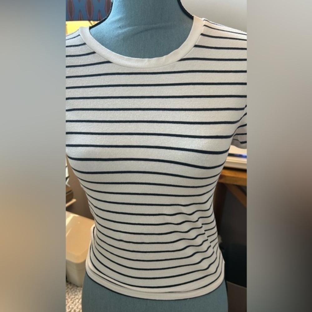Abercrombie & Fitch Soft Essentials Size Small Striped Black/White Stretchy